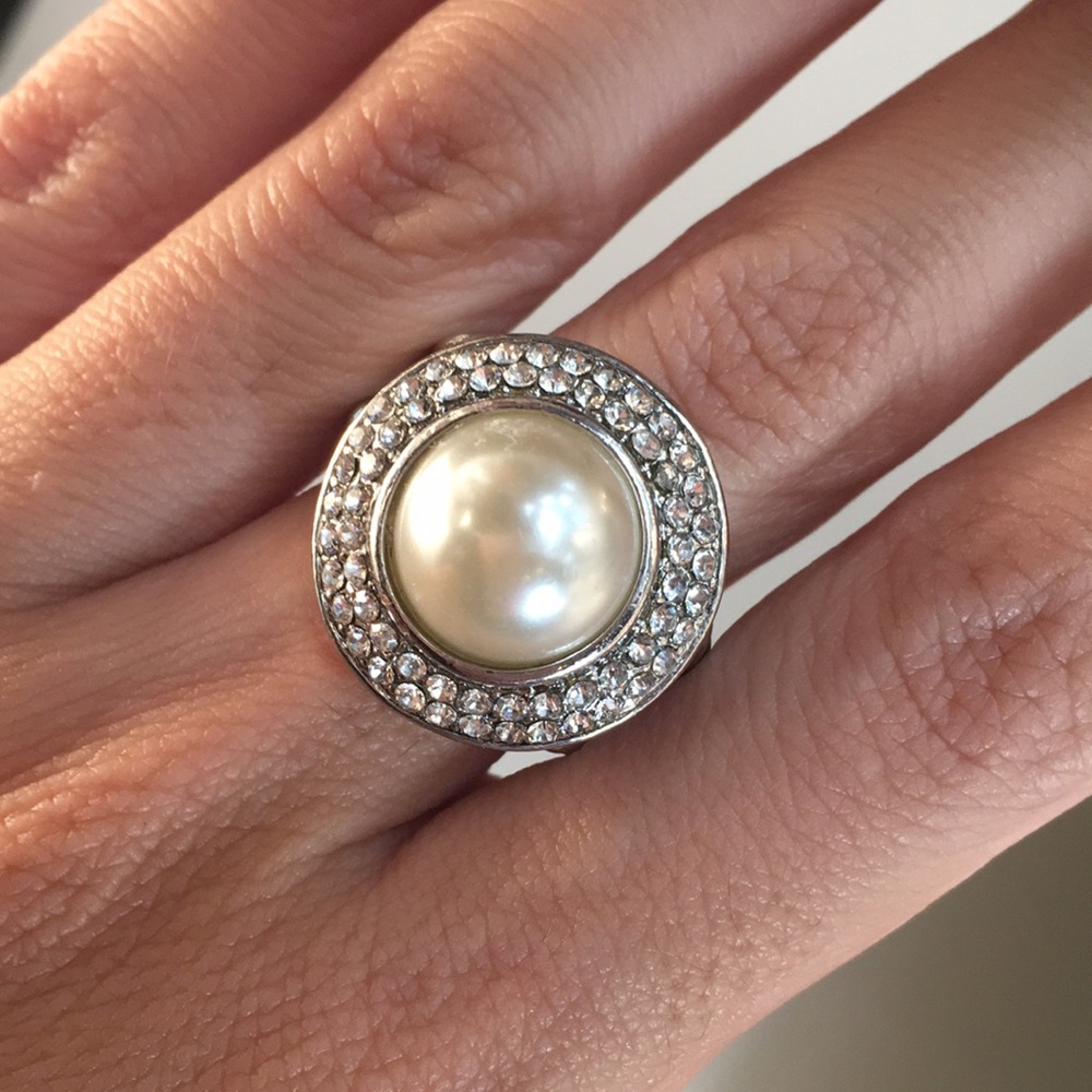 Gorgeous Faux pearl With white rhinestones - Picture 2 of 5
